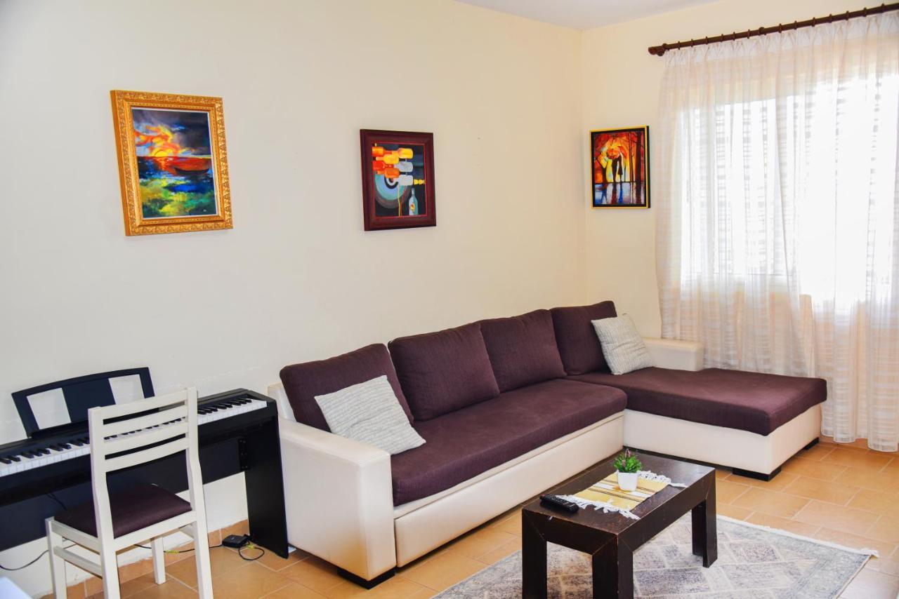 White Sea View Apartment Velipojë المظهر الخارجي الصورة